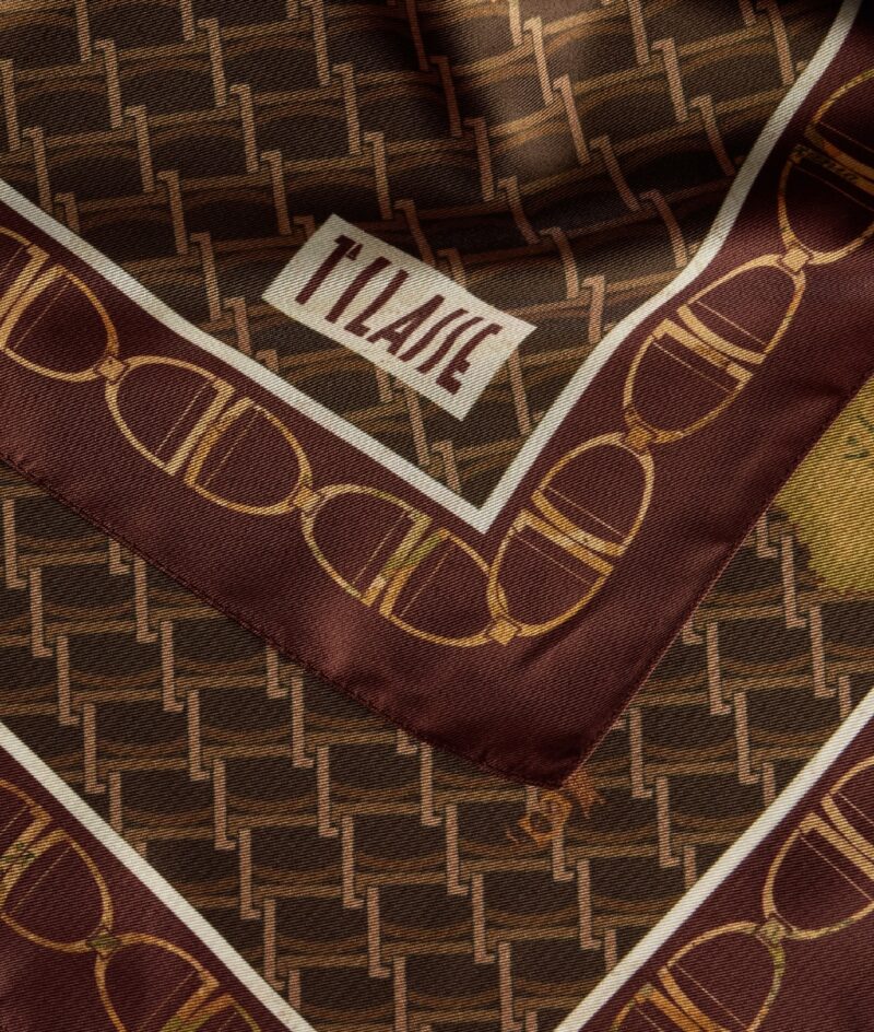 Monogram 1C shall 75x75 Dark brown - Image 3