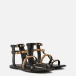 Sandale lëkure e zezë