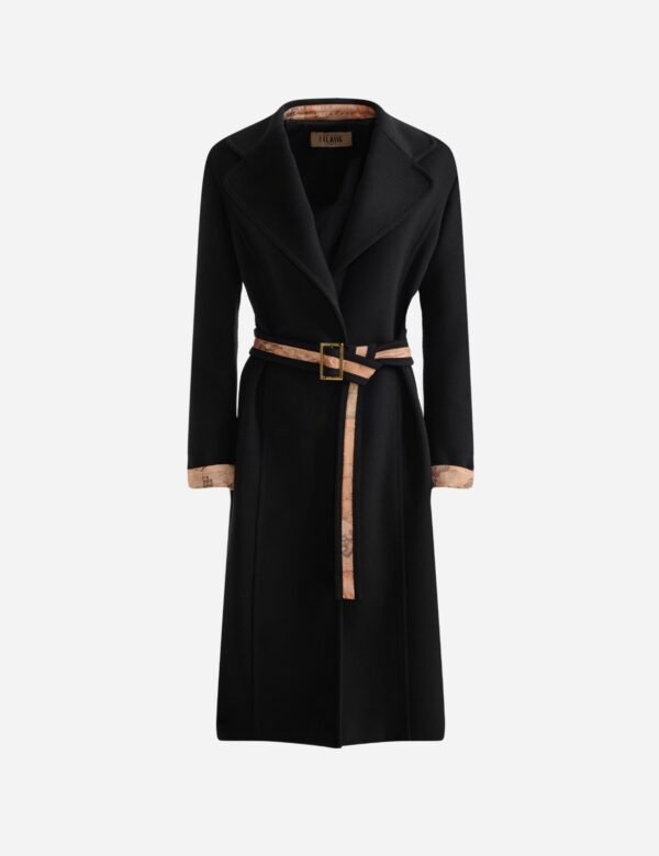 Pallto e gjate e zeze