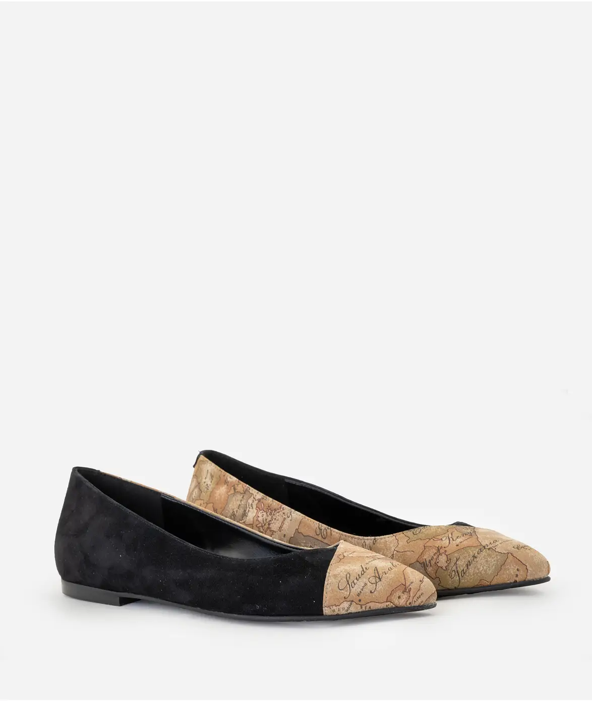 FLAT SHOES